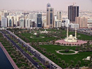 Abu_Dhabi_Corniche_Skyline